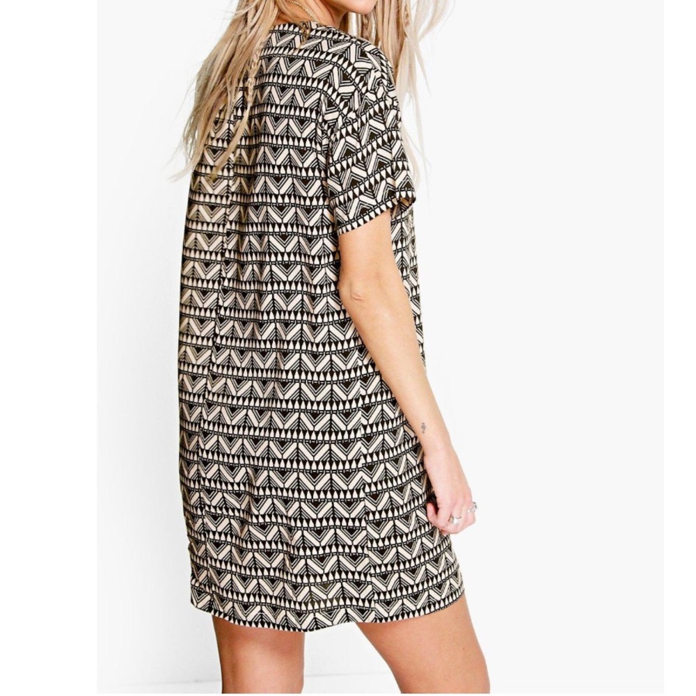 Boohoo Dorina print shift dress